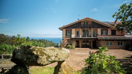 Maison 12 voyageurs, avec wifi