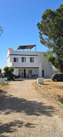 Villa 3 habitaciones, con piscina