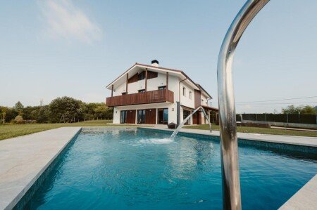 Hotel con piscina