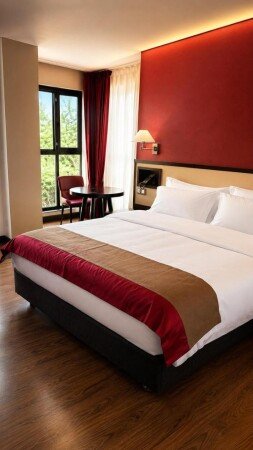 Hotel con jardín