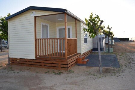 Camping / Mobil Home 10 voyageurs, avec piscine