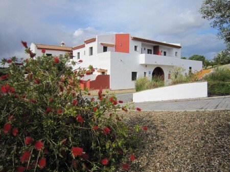 Hotel con piscina
