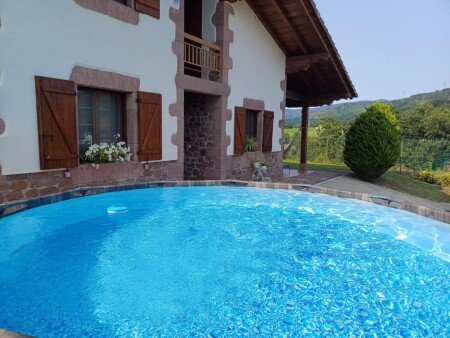 Bed and breakfast 4 habitaciones, con piscina