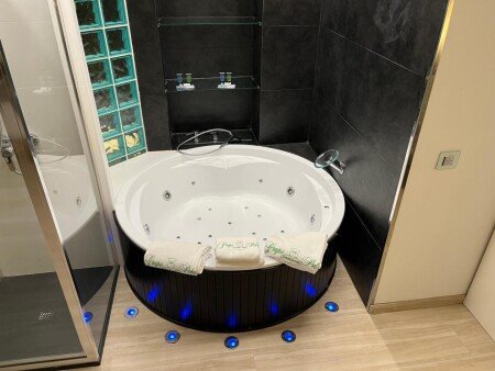 Apartamento 1 habitación, con jacuzzi