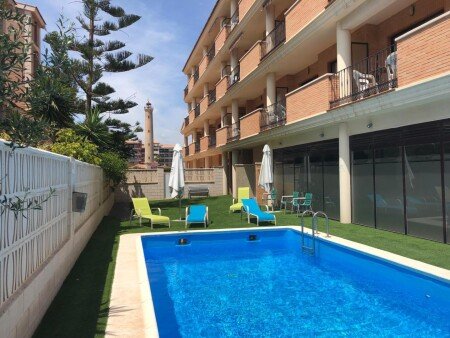 Apartamento 12 huéspedes, con piscina