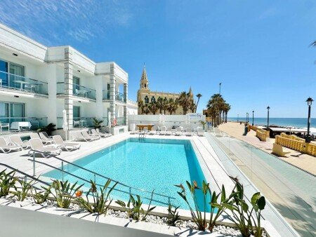 Aparthotel 4 huéspedes, con jacuzzi