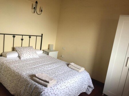 Bed and breakfast 6 guests, with pool