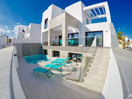 Villa 3 habitaciones, con jacuzzi