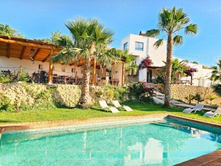 Bed and breakfast 4 huéspedes, con piscina