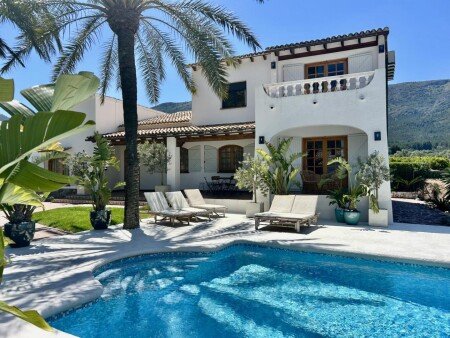 Villa 6 habitaciones, con jacuzzi