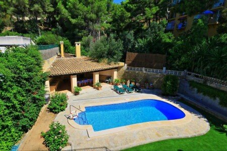 Ferienhaus 4 Schlafzimmer, mit Pool