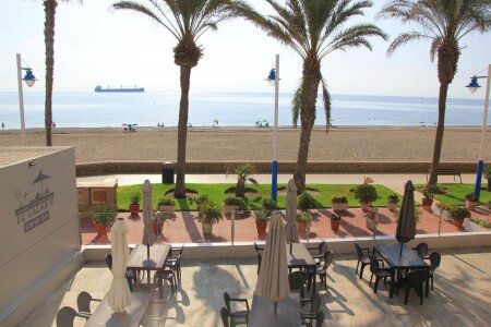 Apartamento 6 huéspedes, con jardín