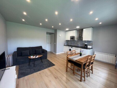 Apartamento 7 huéspedes, con jardín