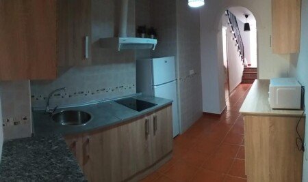 Casa 4 habitaciones, con aire acondicionado