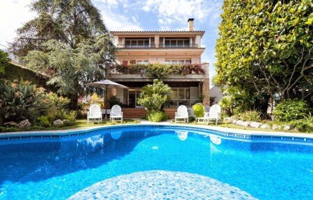 Villa 5 habitaciones, con jacuzzi