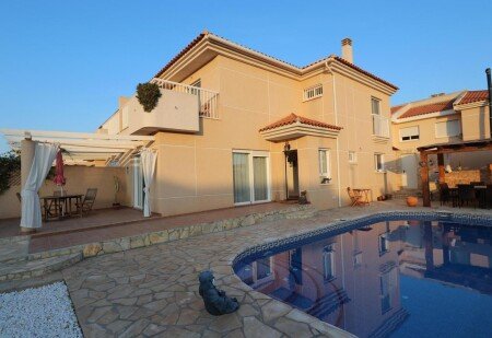 Villa 3 chambres, avec piscine