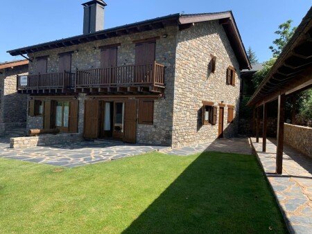 Casa 4 habitaciones, con jardín