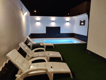 Villa 3 habitaciones, con piscina