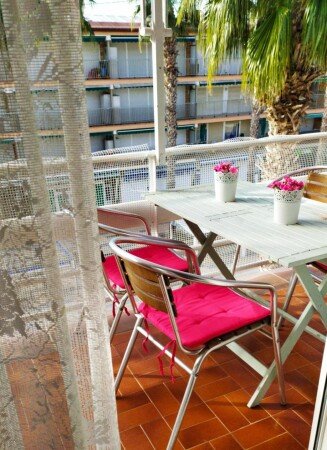 Apartamento 2 habitaciones, con jardín