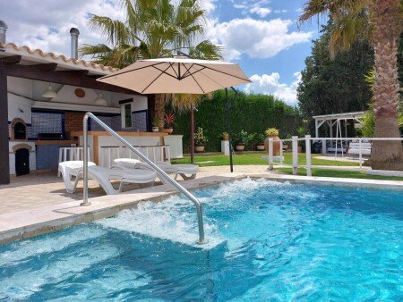 Casa 4 habitaciones, con jacuzzi