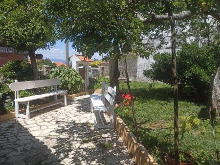 Casa 5 habitaciones, con jardín