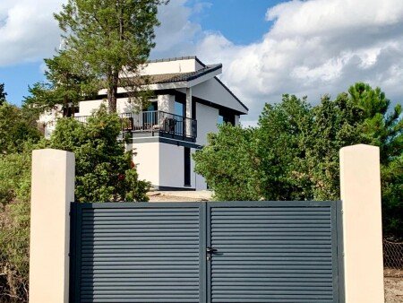 Villa 4 habitaciones, con piscina