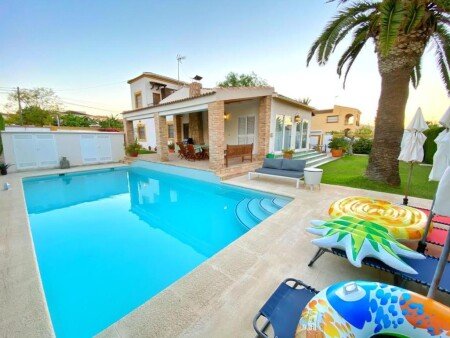 Villa 4 chambres, avec piscine