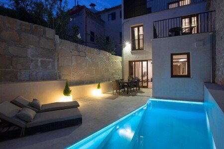 Ferienhaus 4 Schlafzimmer, mit Pool