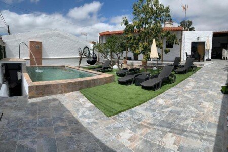 Villa 4 habitaciones, con piscina