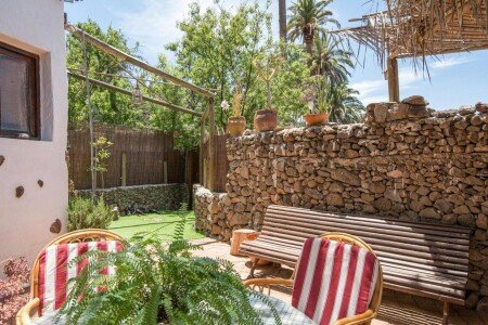 Casa 1 habitación, con jardín