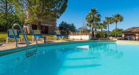 Bed and breakfast 3 habitaciones, con piscina