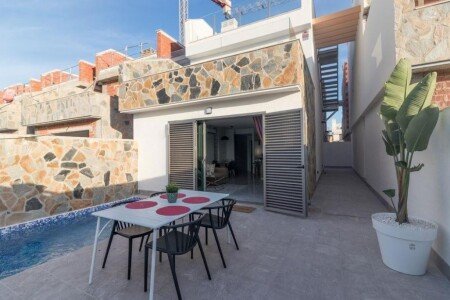 Villa 3 bedrooms, with pool