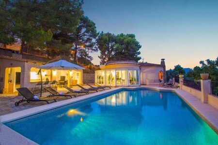 Apartment 3 bedrooms, with pool