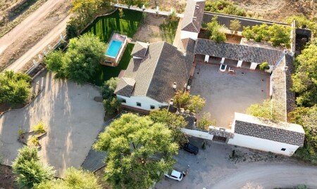 Villa 7 habitaciones, con piscina