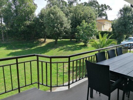 Villa 4 habitaciones, con jardín