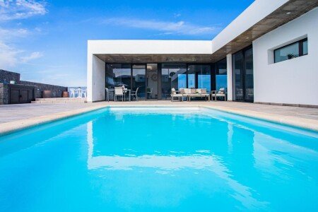 Villa 3 habitaciones, con piscina