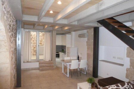 Casa 2 habitaciones, con aire acondicionado