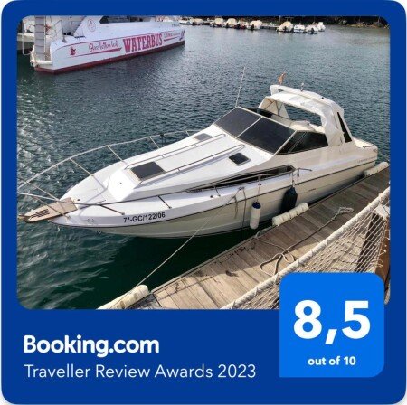 Boat 2 bedrooms, with parking
