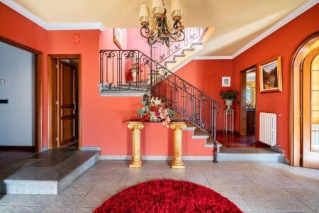 Villa 5 bedrooms, with pool