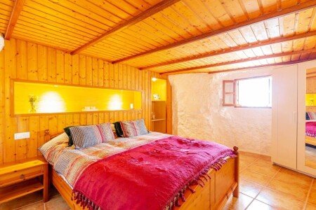 Casa 2 habitaciones, con jardín