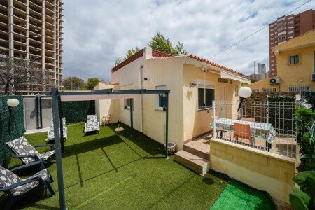 Casa 1 habitación, con jardín