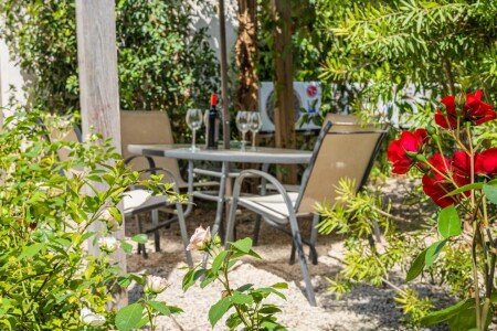 Casa 2 habitaciones, con jardín