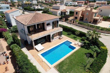 Casa 4 habitaciones, con piscina