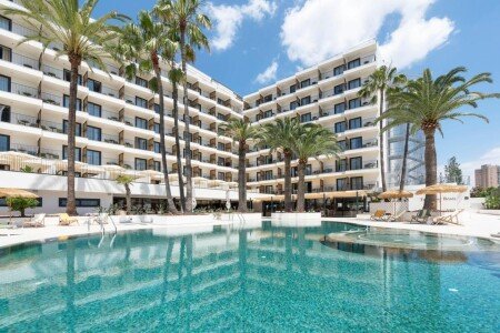 Hotel con piscina