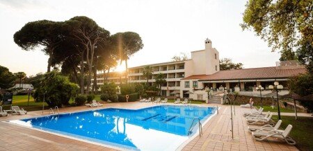 Hotel con piscina