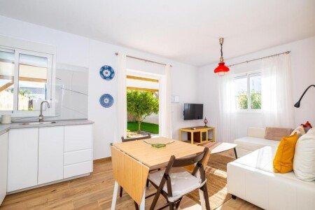 Casa 1 habitación, con jardín