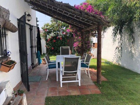 Casa 2 habitaciones, con jardín