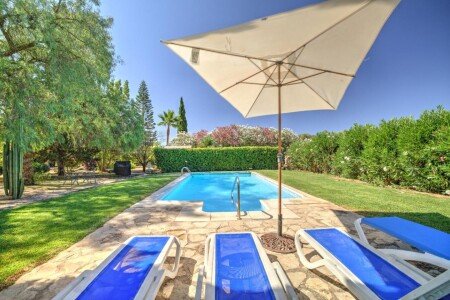 Bed and breakfast 4 habitaciones, con piscina