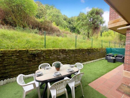 Apartamento 2 habitaciones, con jardín