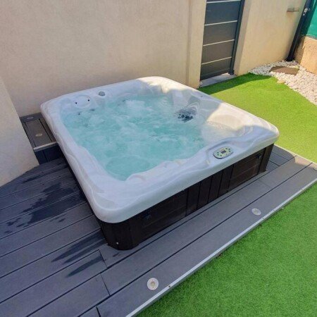 Maison 3 chambres, avec jacuzzi